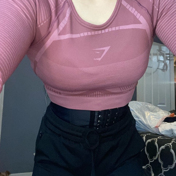 Gymshark top - Picture 3 of 3
